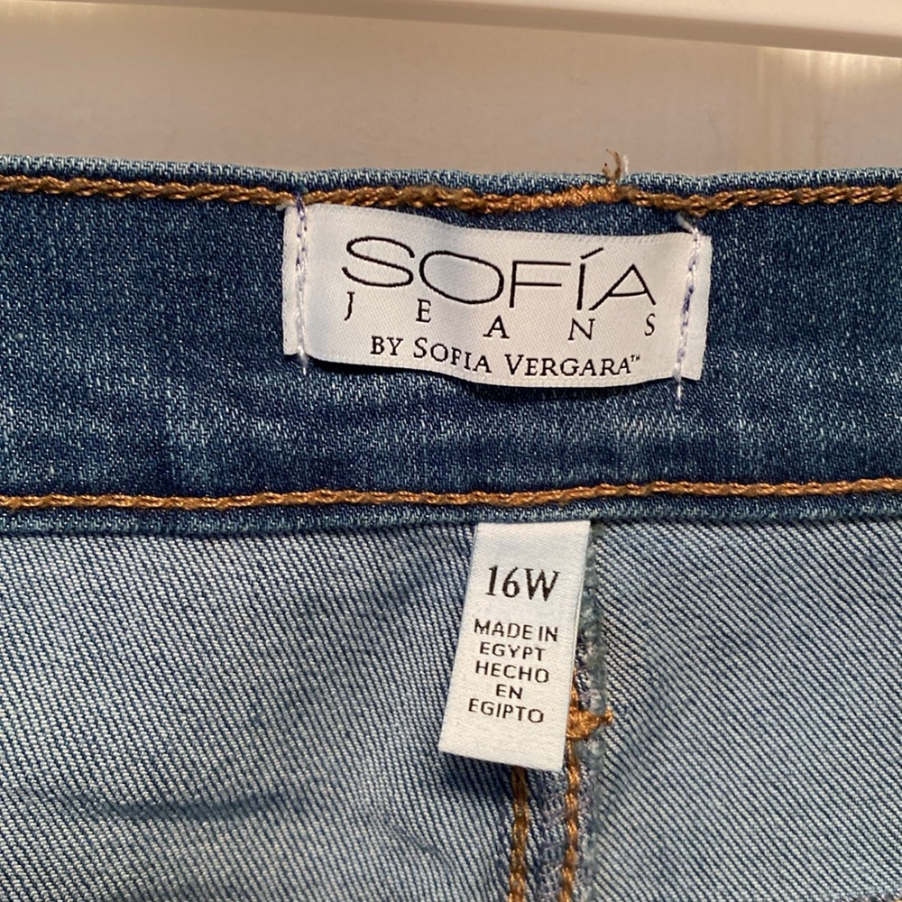 NWOT Sofia Marisol Bootcut Cargo Jeans…size 16W - Picture 3 of 5